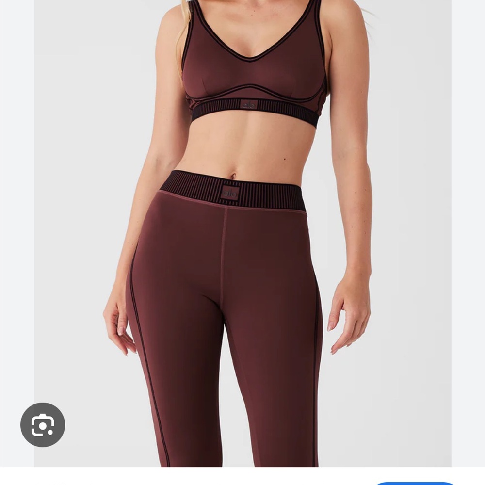 Alo Yoga Airlift Bra and Leggings set BRAND NEW W/o tags